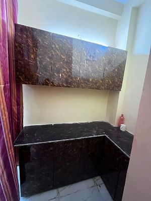 Bathroom with marble tiles